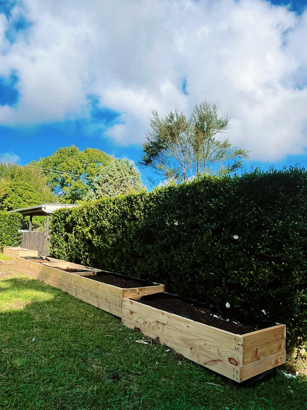 🌿【Long Raised Garden Bed】– Made from NZ Pine · Custom Sizes Available · All-in-One Structure