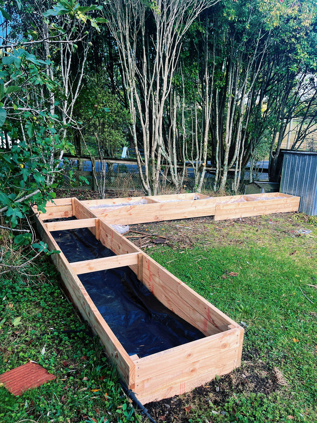 🌿【Long Raised Garden Bed】– Made from NZ Pine · Custom Sizes Available · All-in-One Structure