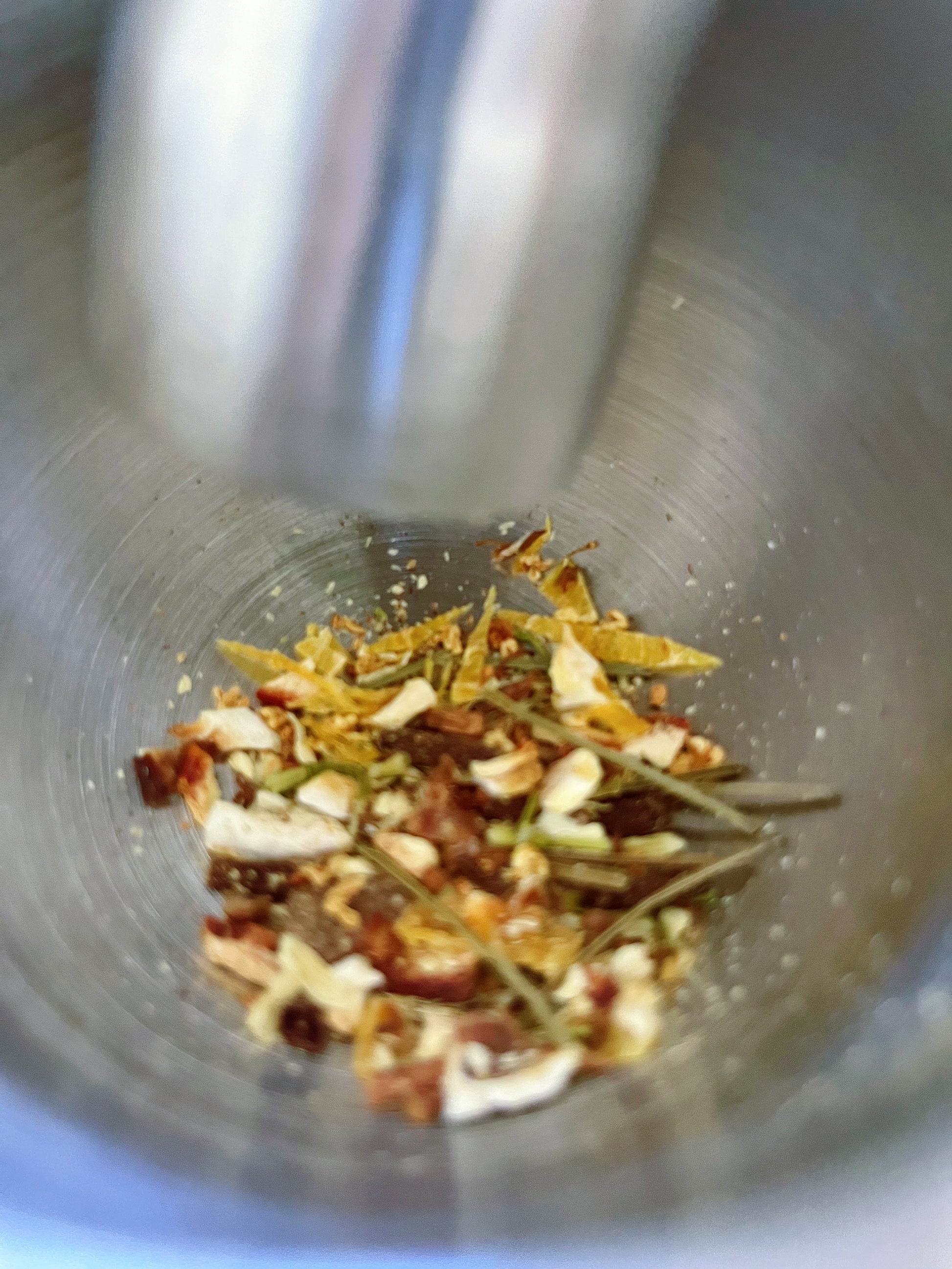 💰 HerbZen Golden Fortune Candle｜Five Elements Energy x Eastern Scent Ritual