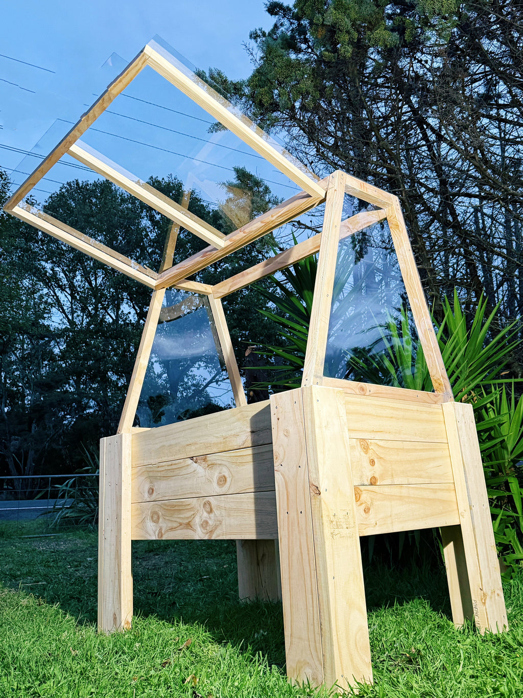 🌱【Elevated Wooden Greenhouse Planter Box】– Crafted from NZ Pine · Customizable
